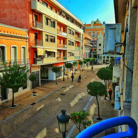 Y Parking En Pleno Centro, Damas 우엘바